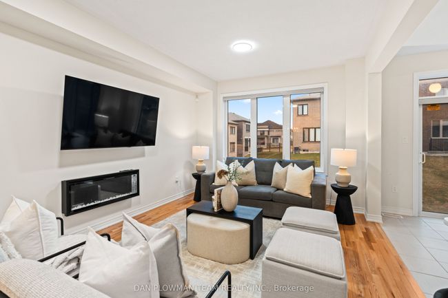 1284 Klondike Dr, House other with 4 bedrooms, 4 bathrooms and 2 parking in Oshawa ON | Image 9
