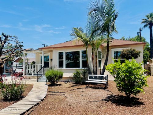 6533 Balcom Ave, Reseda, CA, 91335-6204 | Card Image
