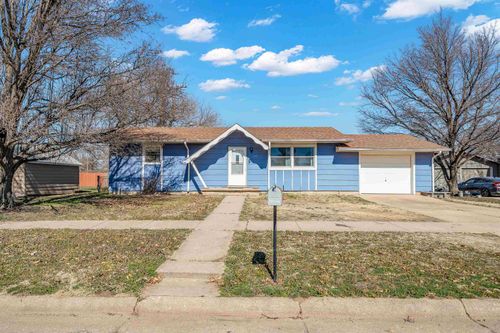 212 W 9th St, Harper, KS, 67058-1024 | Card Image