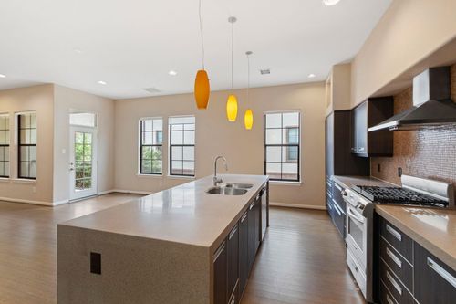 3943 Gibson St, Houston, TX, 77007-5763 | Card Image