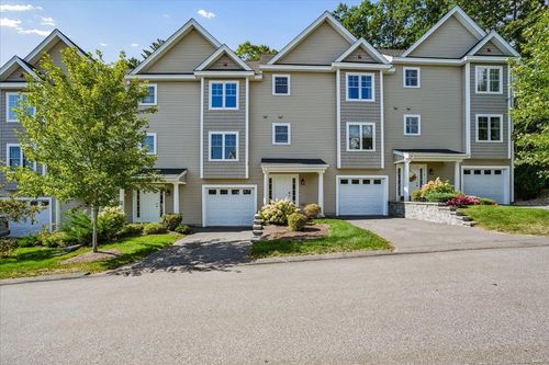 163 Woodview Way, Manchester, NH, 03102-8440 | Card Image