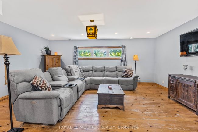 56 Maple Ave, House other with 3 bedrooms, 3 bathrooms and 6 parking in Adjala Tosorontio ON | Image 24