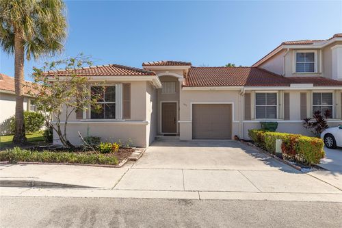 857 Nw 133rd Avenue, Pembroke Pines, FL, 33028 | Card Image