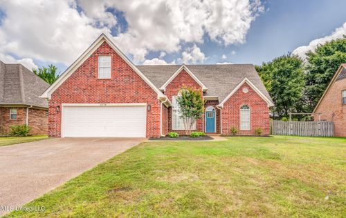 8898 Travis Dr, Olive Branch, MS, 38654-3720 | Card Image