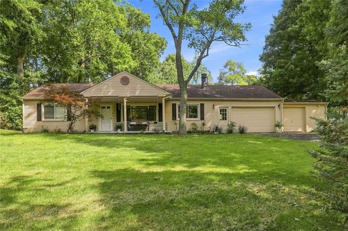 29 Blossom Hill Rd, West Carrollton, OH, 45449-1611 | Card Image