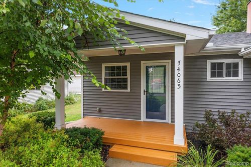 74065 Crull St, Armada, MI, 48005-4787 | Card Image