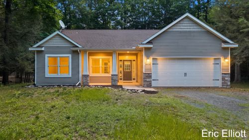 4434 Pine Ave, Mears, MI, 49436-9361 | Card Image