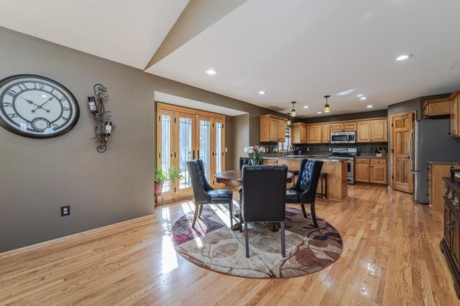Spacious informal dining! | Image 9