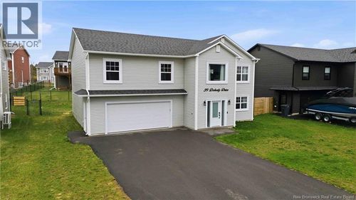 39 Doherty Dr, Oromocto, NB, E2V0M7 | Card Image