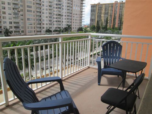 411-251 174th St, Sunny Isles Beach, FL, 33160-3364 | Card Image