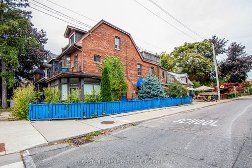 80 Barton Ave, Toronto, ON, M6G1P6 | Card Image