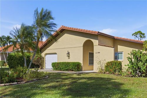 11194 La Coruna Ln, BONITA SPRINGS, FL, 34135-5301 | Card Image
