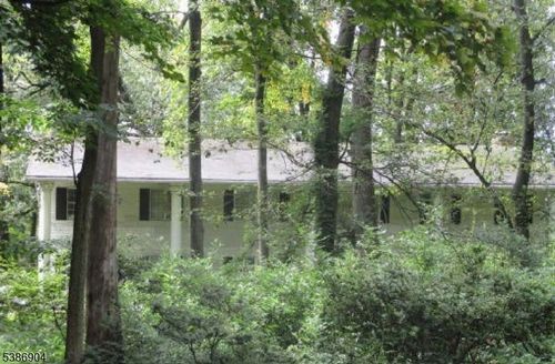 14 Woodland Rd, Pittstown, NJ, 08867-4029 | Card Image