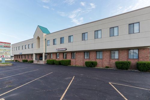 131 Columbia Ave E, Battle Creek, MI, 49015-3788 | Card Image