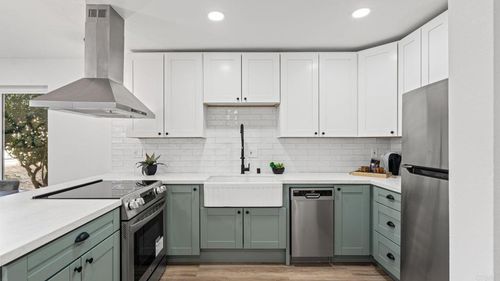 7833 Camino Huerta, San Diego, CA, 92122 | Card Image
