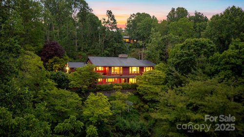 24 Westhaven Dr, Asheville, NC, 28804-3737 | Card Image