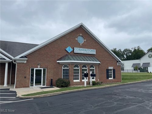 4018 Medina Rd, Medina, OH, 44256-9675 | Card Image