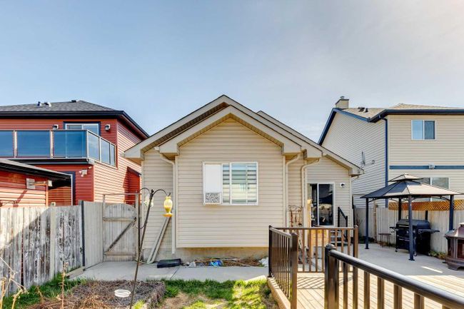 25 Martha's Green Ne, House detached with 4 bedrooms, 2 bathrooms and 4 parking in Calgary AB | Image 36