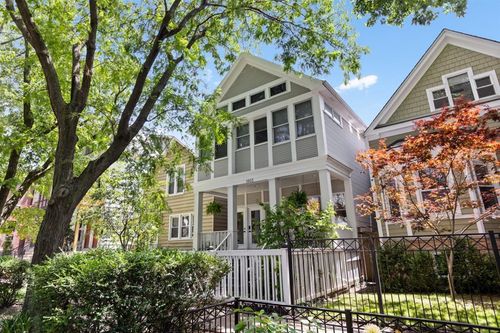 1933 W School St, Chicago, IL, 60657-2034 | Card Image
