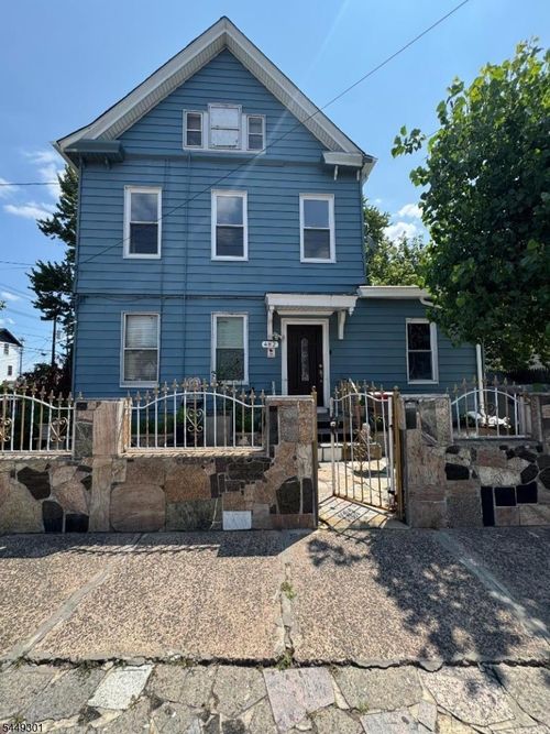 2-482 10th Ave, Paterson, NJ, 07514-1825 | Card Image