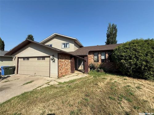 3116 Grey Owl Cres, Prince Albert, SK, S6V6X3 | Card Image