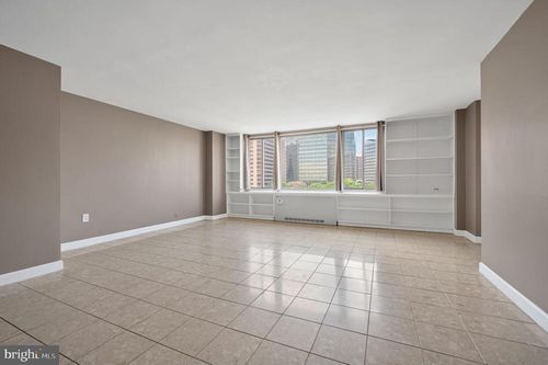 apt-919-1111 Arlington Blvd, ARLINGTON, VA, 22209-3207 | Card Image