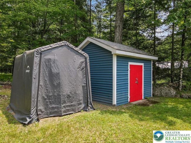 225 Creek Rd, House other with 2 bedrooms, 1 bathrooms and null parking in Greentown PA | Image 35