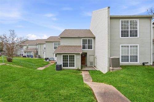 unit-32-100 Edgewater Dr, Livingston, TX, 77351-0903 | Card Image