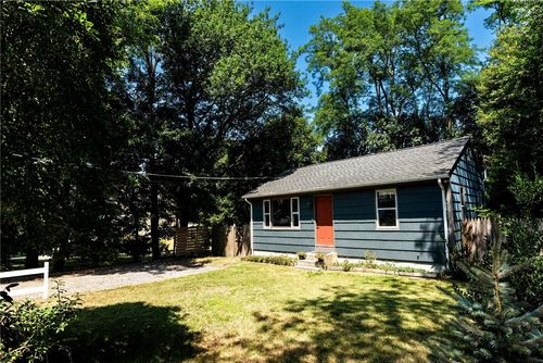 10 Ship St, Jamestown, RI, 02835-2429 | Card Image