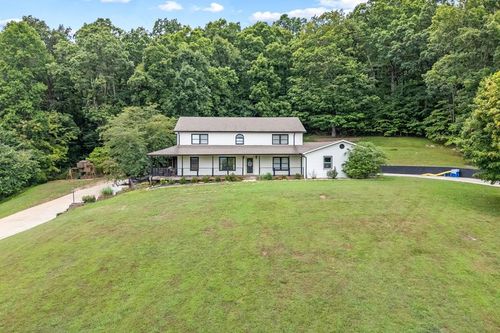 721 Valley Dr, Livingston, TN, 38570-2132 | Card Image