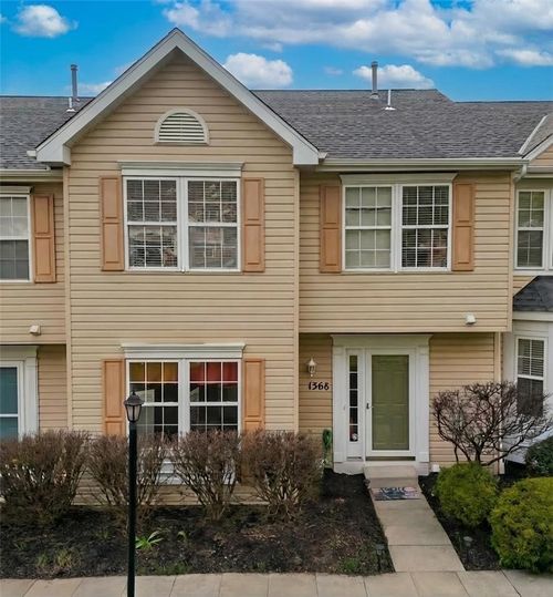 1368 Meadowbrook Dr, Canonsburg, PA, 15317-5017 | Card Image