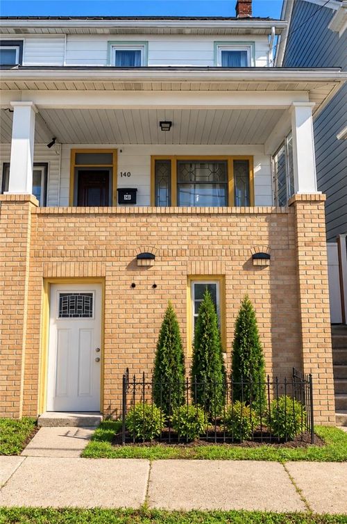 140 W Abbott St, Lansford, PA, 18232-1903 | Card Image