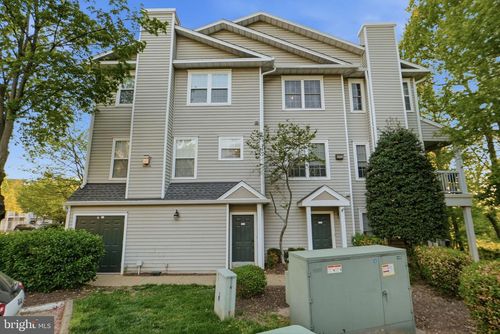 12796 Fair Briar Ln, FAIRFAX, VA, 22033-3849 | Card Image