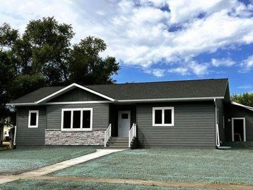 902 Forest Street, Lisbon, ND, 58054 | Card Image