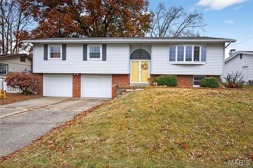 521 Norwich Dr, Saint Charles, MO, 63301-0437 | Card Image