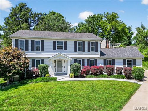 291 Oak Path Ct, Ballwin, MO, 63011-3414 | Card Image