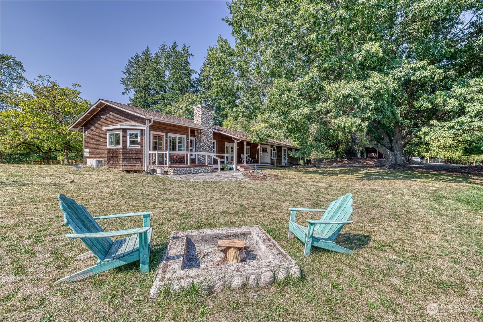 Beach Dr, Port Orchard, WA 98366