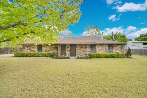 104 Prairie View Ln, Red Oak, TX, 75154-2814 | Card Image