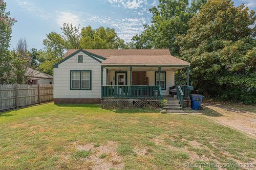 525 W 20th St, Ada, OK, 74820-8115 | Card Image