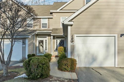 19 Summer Snow Ln, Bedford, NH, 03110-5843 | Card Image