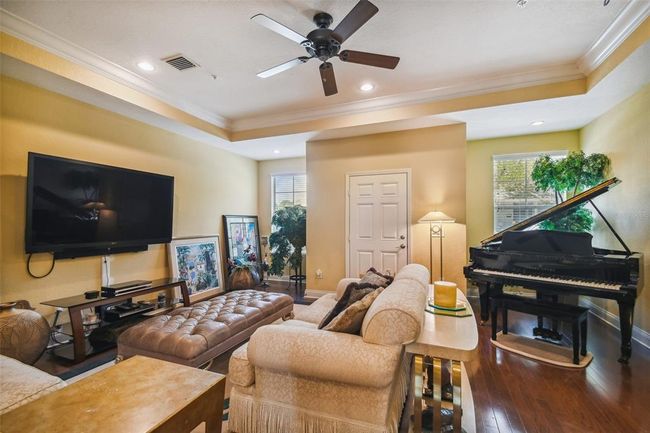 Living Room | Image 8