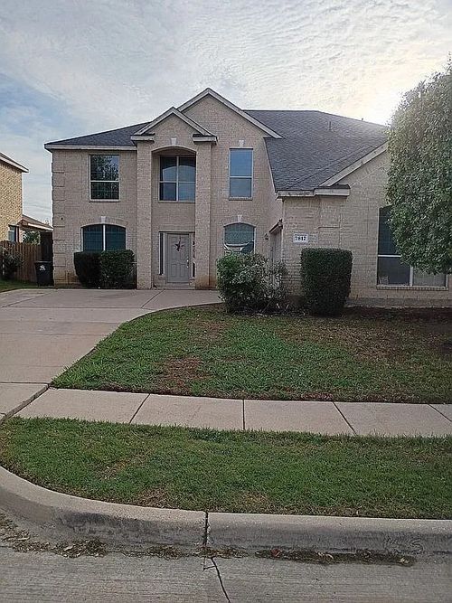 7817 Longbow Ln, Arlington, TX, 76002-4562 | Card Image
