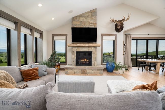 1055 Caddie Ct, House other with 6 bedrooms, 5 bathrooms and null parking in Bozeman MT | Image 14