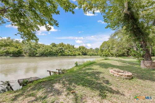 315 Riverwood Dr, Bastrop, TX, 78602-7692 | Card Image