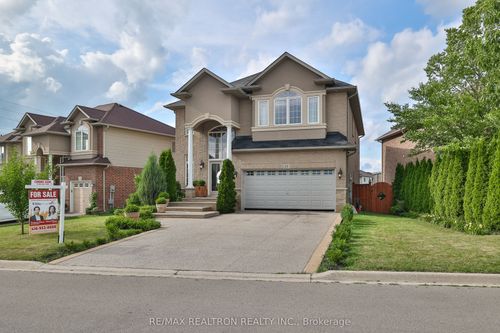 15 House Lane, Ancaster, ON, L9K0G1 | Card Image