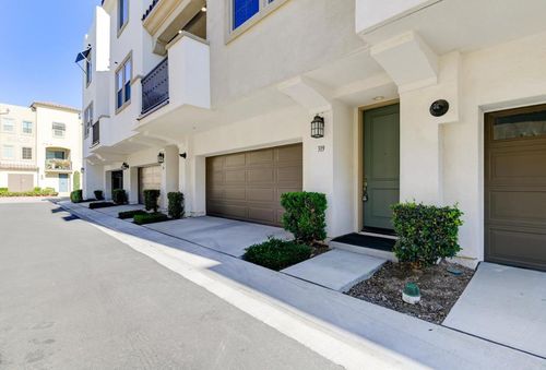 319 Lagoon Way, Santee, CA, 92071-5852 | Card Image