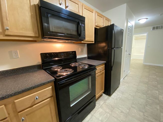 APT-108 - 100 Sentinel Ct, Condo with 2 bedrooms, 2 bathrooms and null parking in Manchester NH | Image 13
