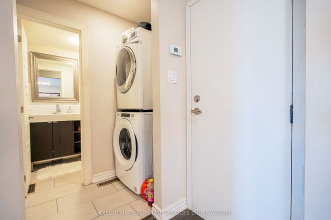 4 Simmons Blvd, House other with 5 bedrooms, 4 bathrooms and 3 parking in Brampton ON | Image 16
