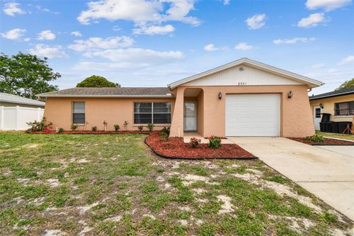 8531 Woodcrest Dr, PORT RICHEY, FL, 34668-2450 | Card Image