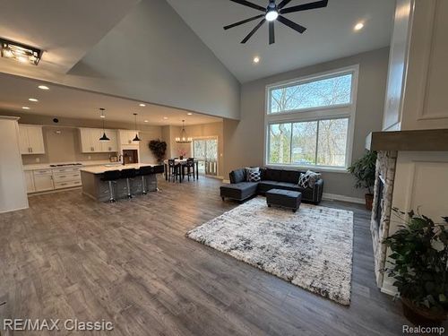 43 Canterwood, Highland, MI, 48357 | Card Image
